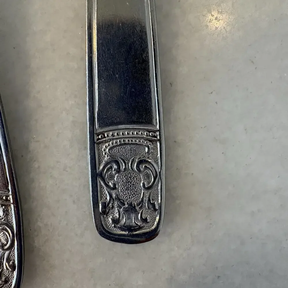 Vintage Inoxpran Italy 18/10 Stainless Steel Dinner Forks Ornate Scroll Pattern